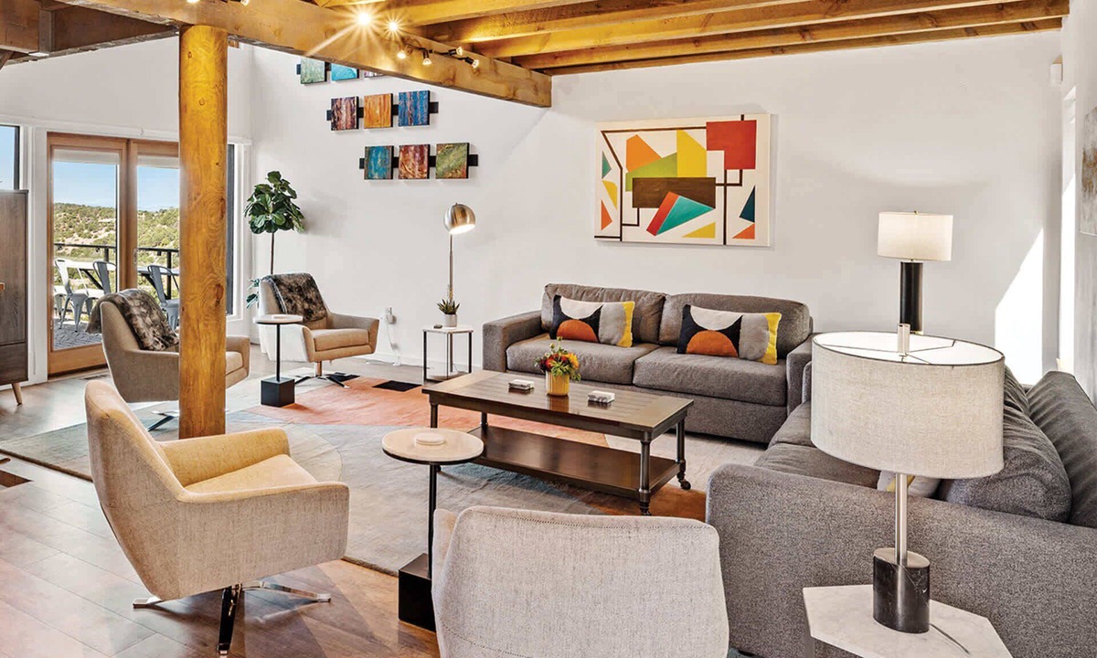 North Hills House | Stunning Views, 10,000 Waves Nearby, Plaza 10 mins