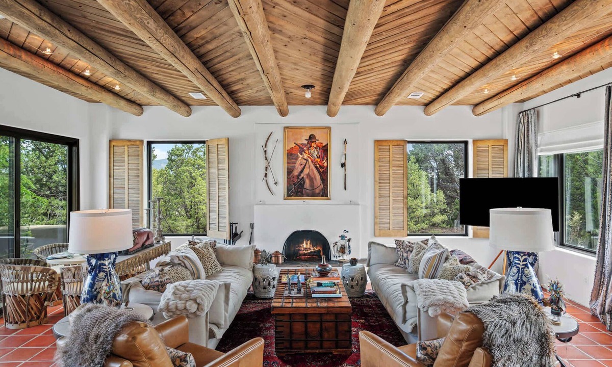Santa Fe House | Stunning Views, Southwestern Elegance