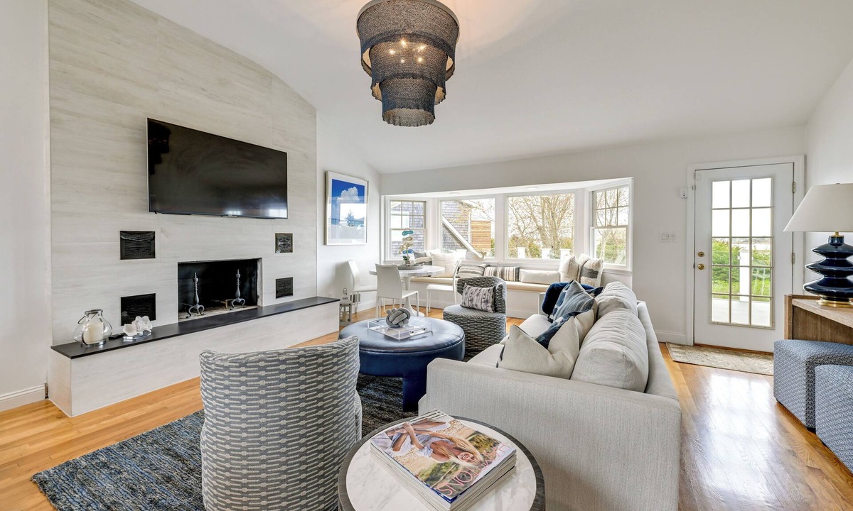 Westhampton Beach House | Stunning Westhampton Beach Home w/Private Pool