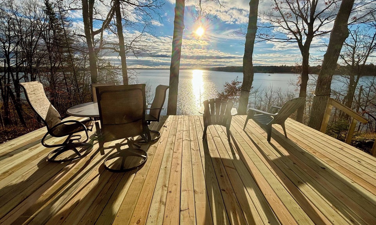 Sturgeon Lake Cabin | Sturgeon Lake cabin with great views