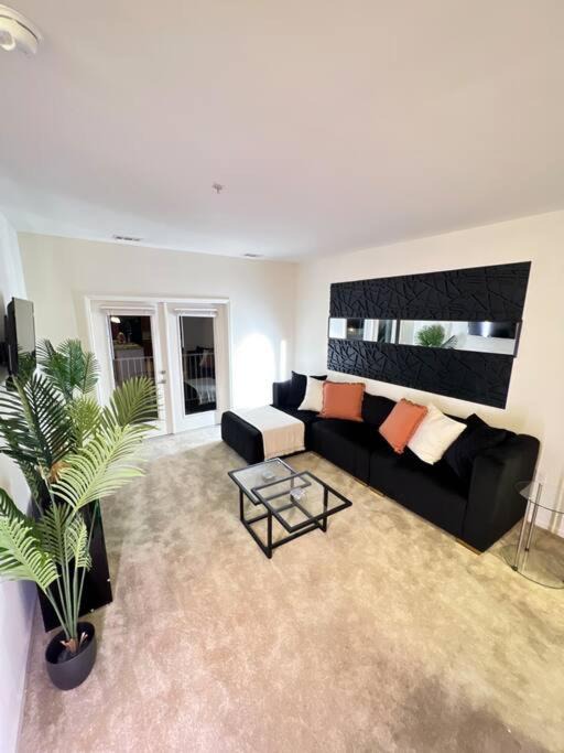 North Bergen Apartment | Stylish 1-bedroom unit Near NYC with parking