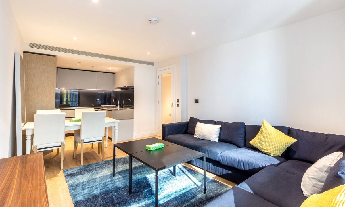 Vauxhall Apartment | Stylish 2 Bed Flats Near US Embassy