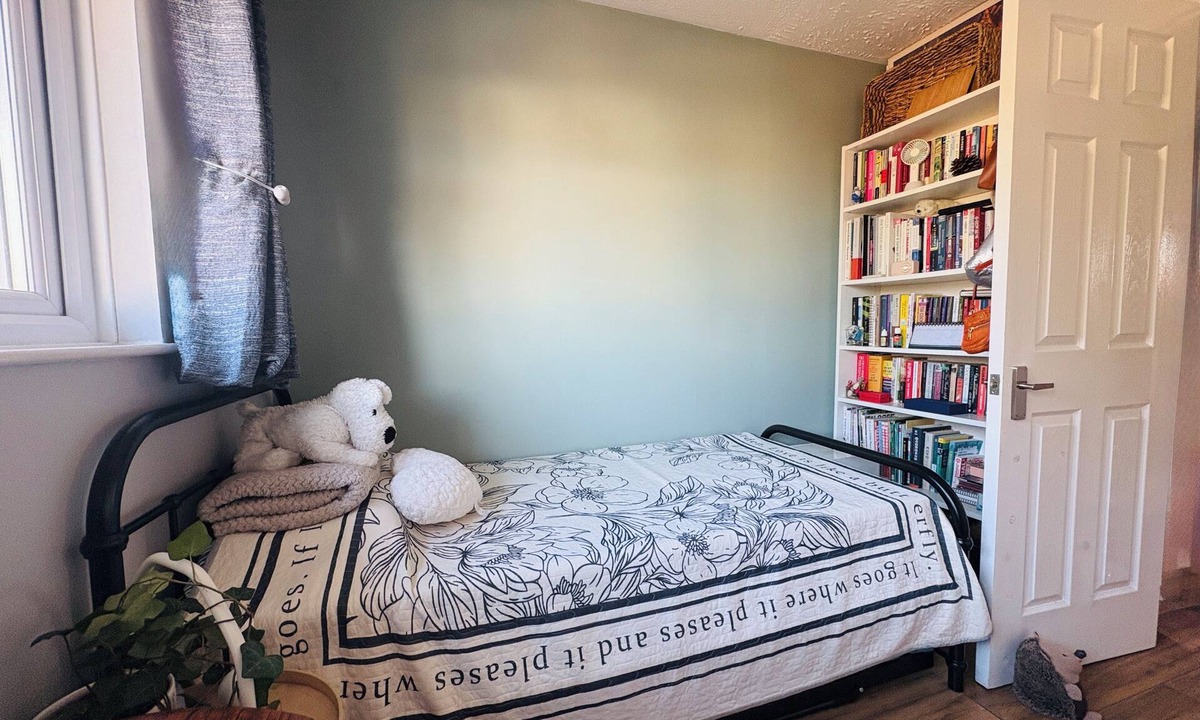 Elmers End House | Stylish 2-Bed house, workspace & Easy London Access!