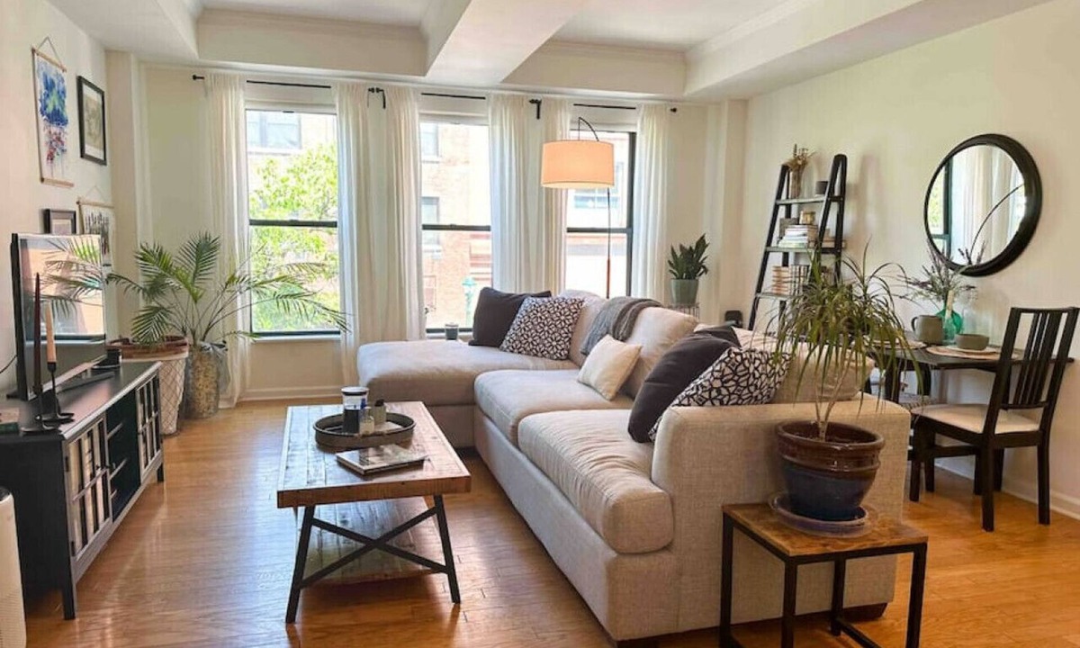 Downtown Syracuse Apartment | Stylish 2-Bed Retreat in Downtown Armory Square