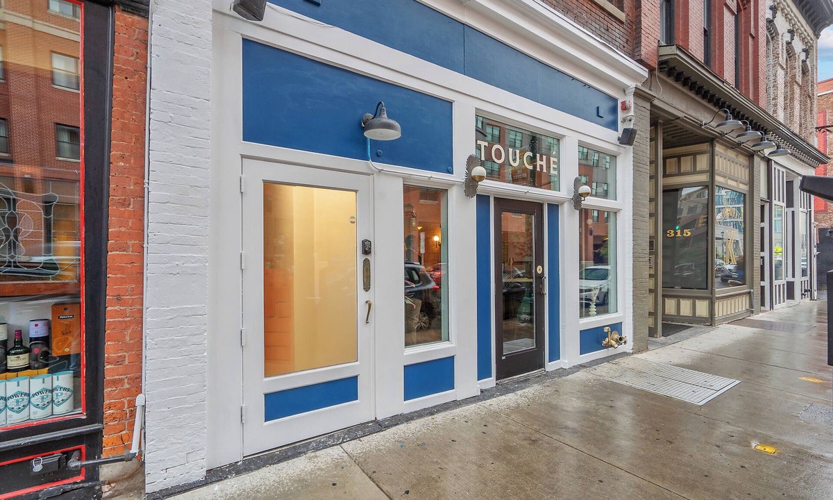Downtown Syracuse Apartment | Stylish 2-Story Loft in Downtown Syracuse