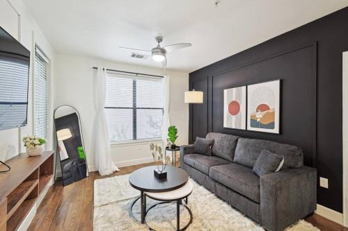 Frisco Apartment | Stylish 2B near Legacy West Wi-Fi Fitness Pool