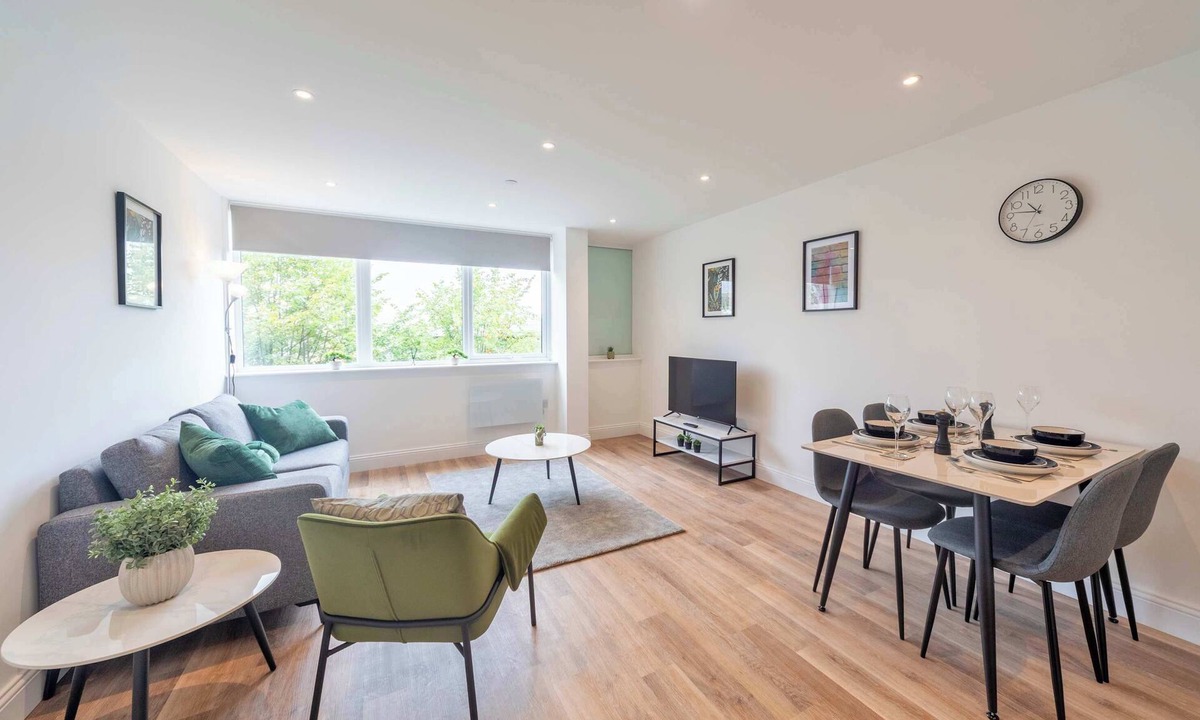 Gravesend Apartment | Stylish 2BR Apartment at Trinity Point, Gravesend