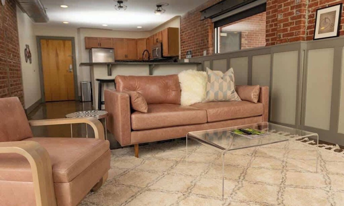 Roanoke Apartment | Stylish 2BR downtown luxury