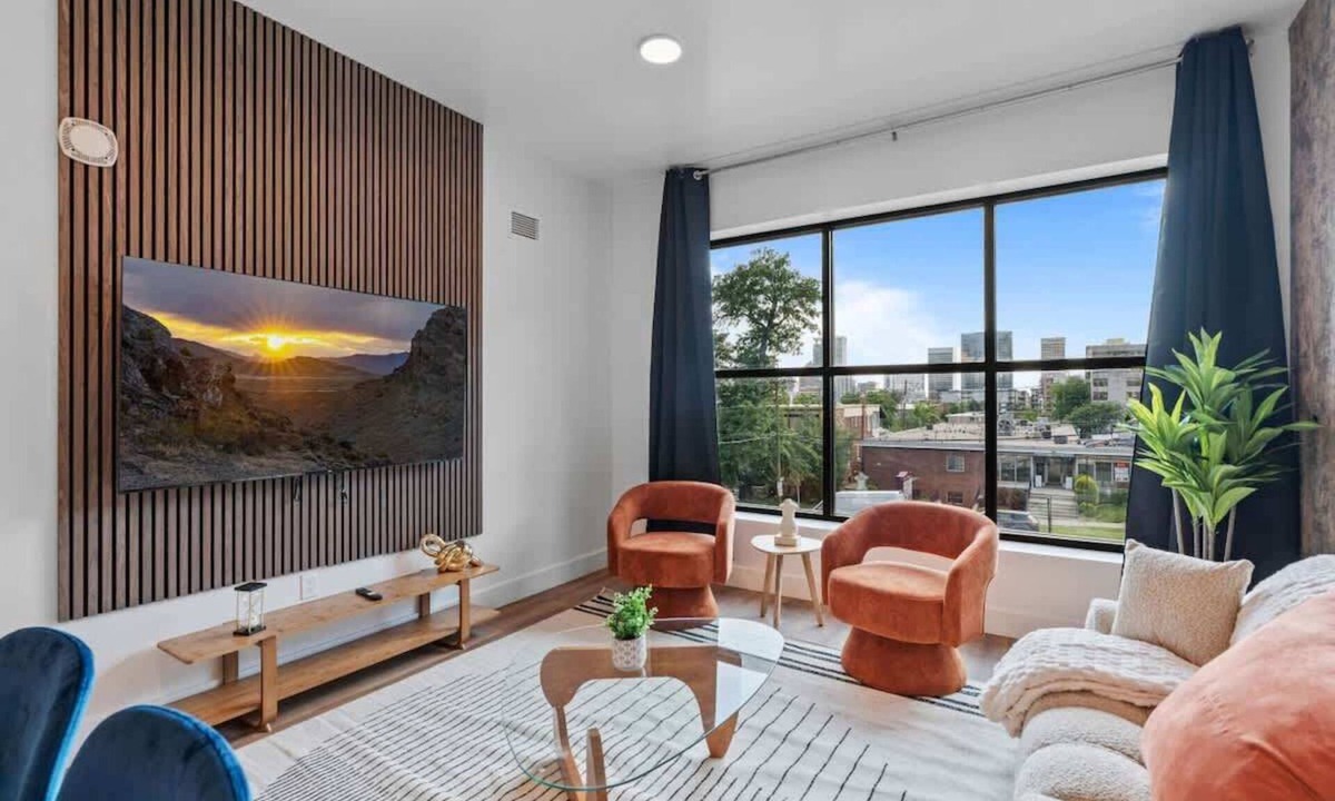 Downtown Salt Lake City Apartment | Stylish 2BR | Pool, Central SLC, Great Access