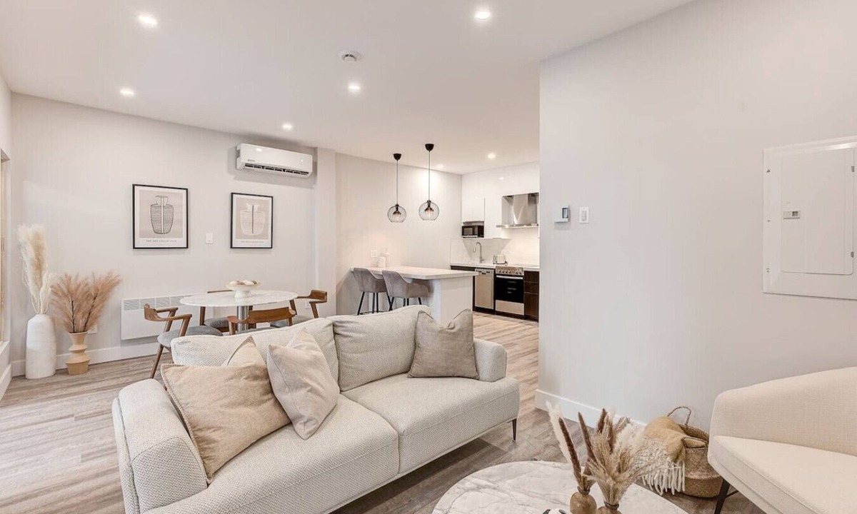 La Petite-Patrie Apartment | Stylish 2BR - with rooftop terrace Plaza St-Hubert