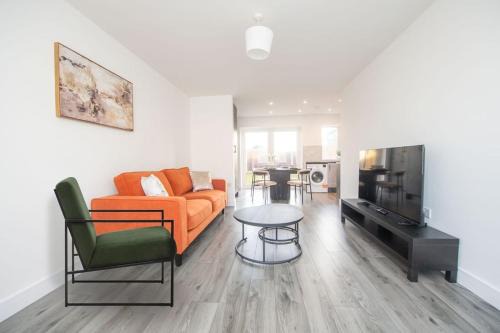 Bootle House | Stylish 3-Bed Home-Liverpool
