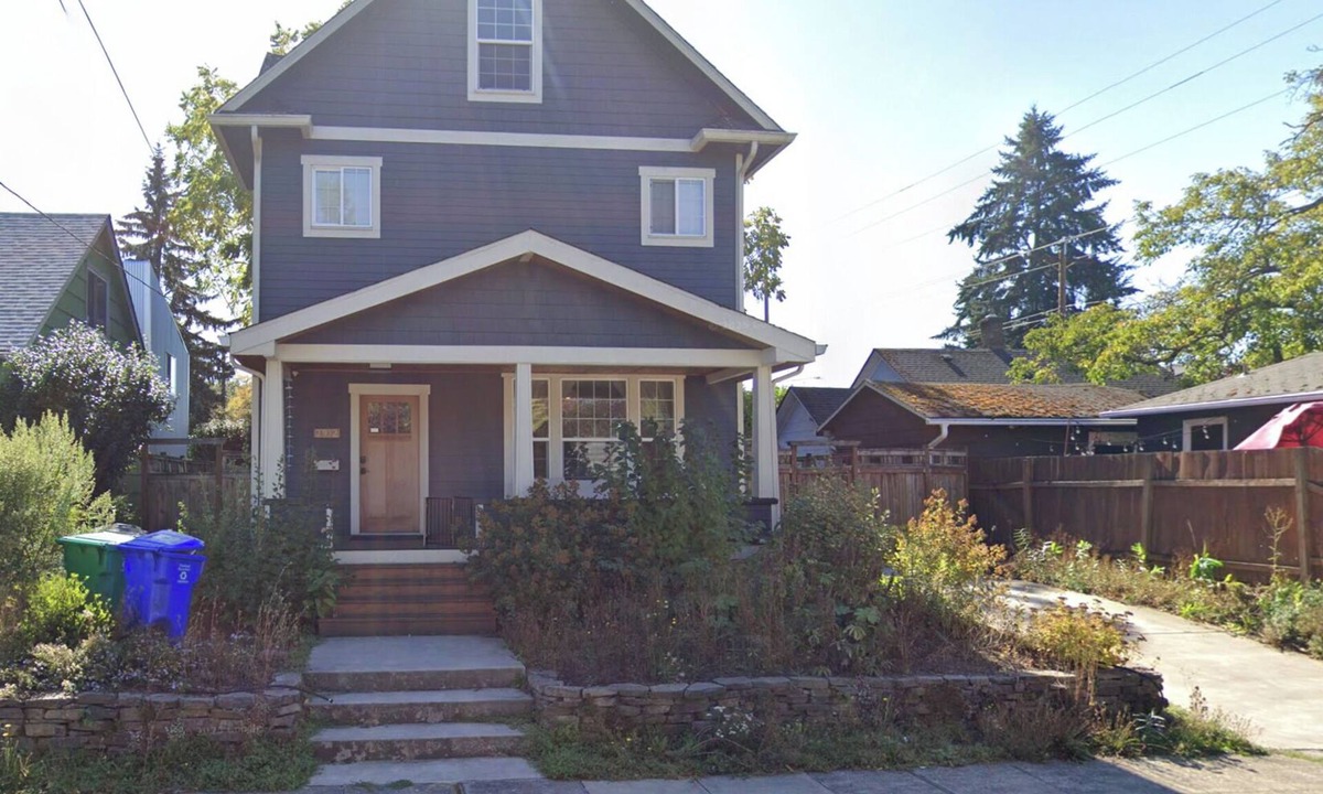 Kenton House | Stylish 3 Bedroom w/Spa + Yard