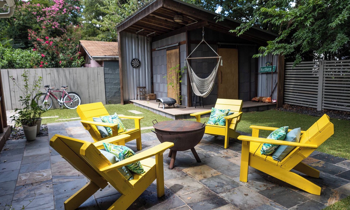 Reynoldstown House | Stylish 3 BR Home on Beltline w/private office & fenced private courtyard