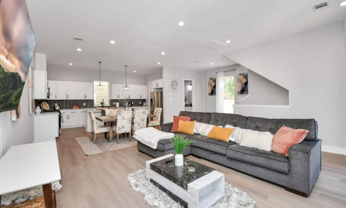 Spring Branch Central House | Stylish 3-Level Home for Groups/Business Travel