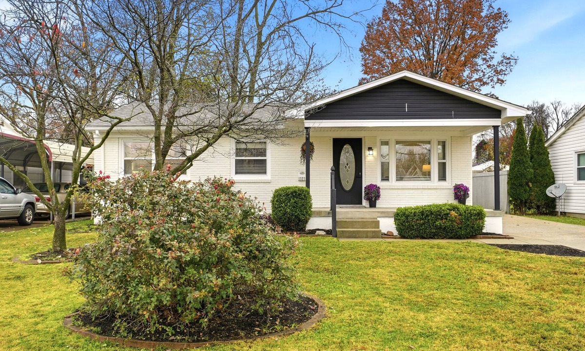 Buechel House | Stylish 3BR, 2BA 8m Away Expo Hub, 12m from Down Town Louisville, 12M from Derby