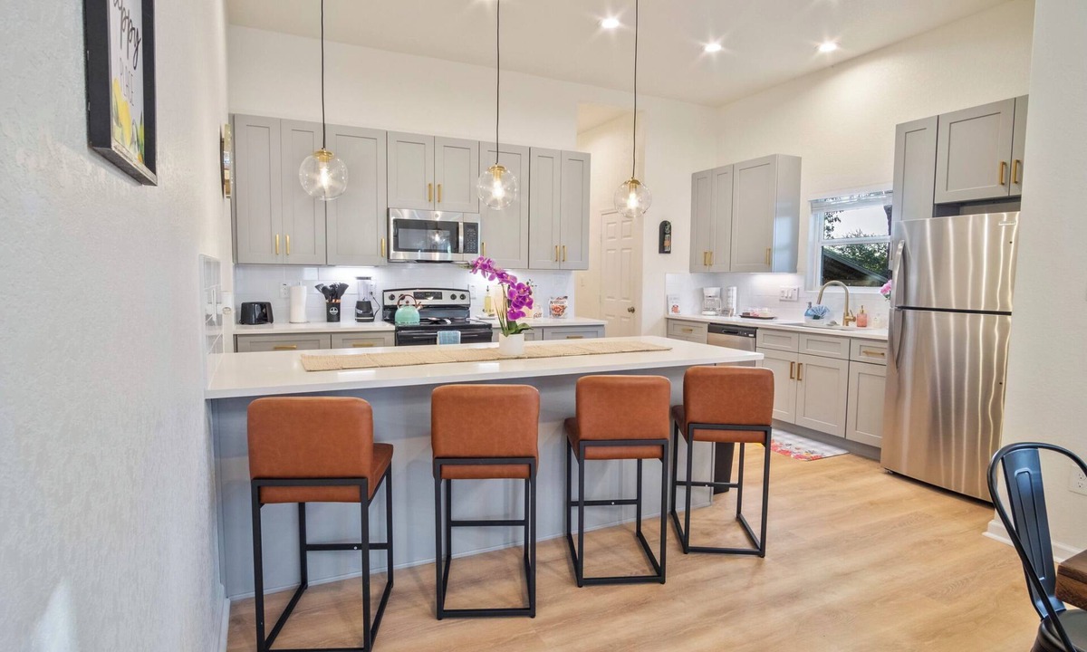 Denver Heights Cottage | Stylish 3br/2ba Urban Retreat Near Lively Downtown