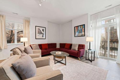 Near South Side House | Stylish 3BR Gem in Prime Location