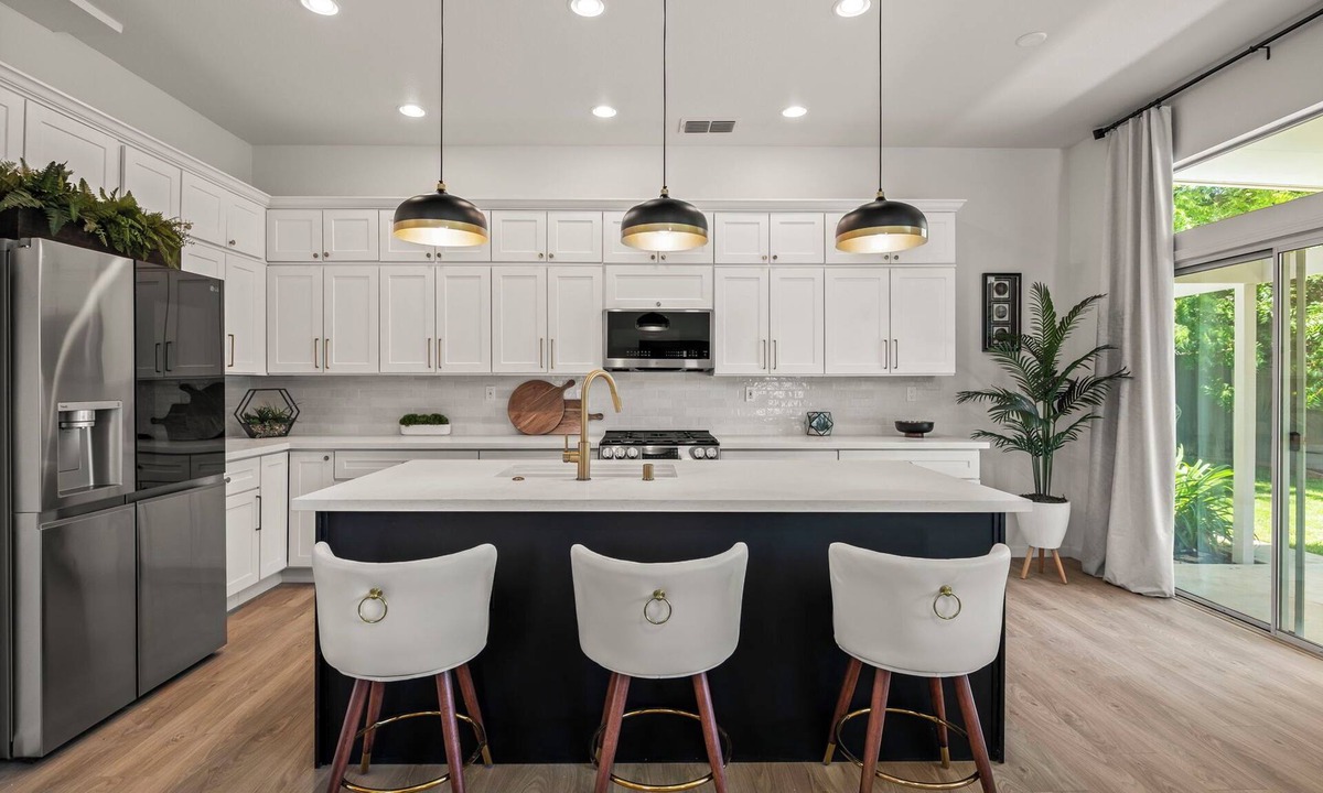 Rocklin House | Stylish 3BR Rocklin Home/King Bed/Garage/Long Stays Welcome