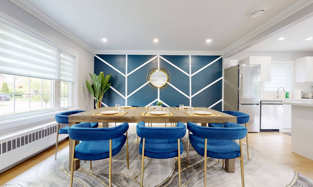 Armour Heights House | Stylish 4 Bedroom Home in AAA Location