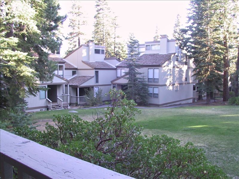 Kings Beach Apartment | Stylish 4BR/2BA Condo at Kingswood Village