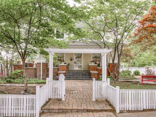 Tulsa House | Stylish 4BR Home in Tulsa
