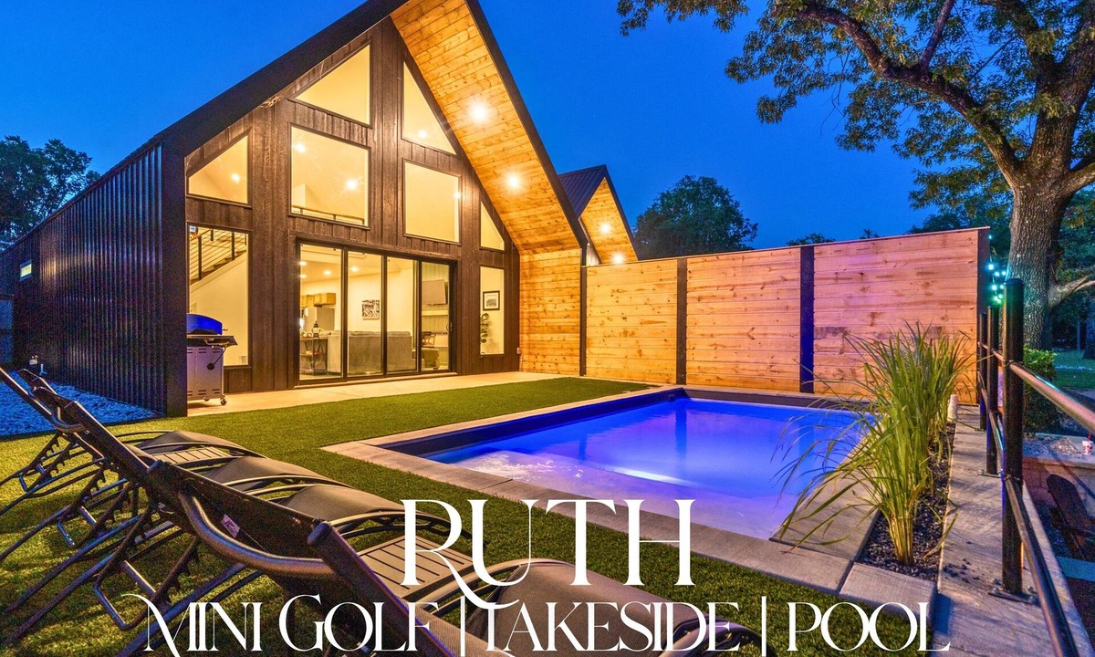 Mid America House | Stylish A-Frame Getaway with Pool and Lake Access