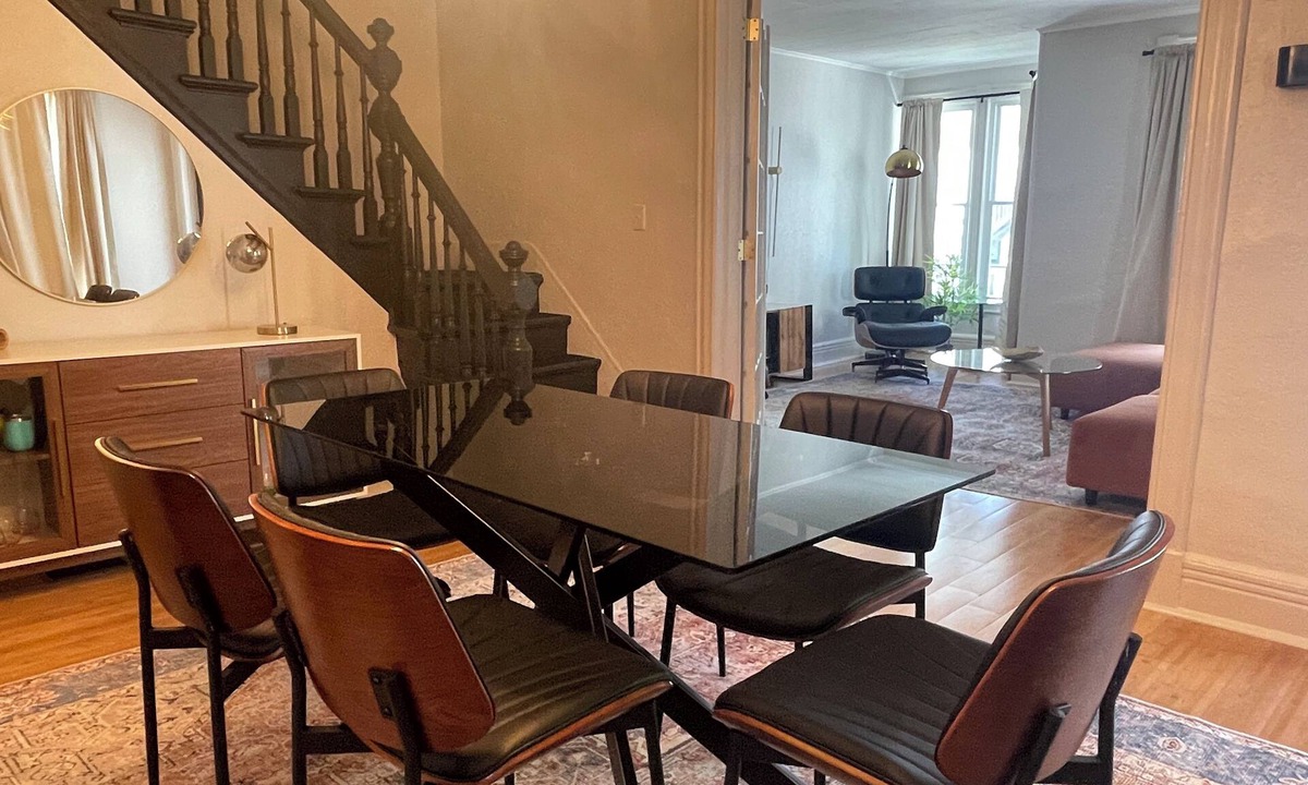 Clayton House | Stylish and Comfortable Downtown Historical Home Two Blocks From the River
