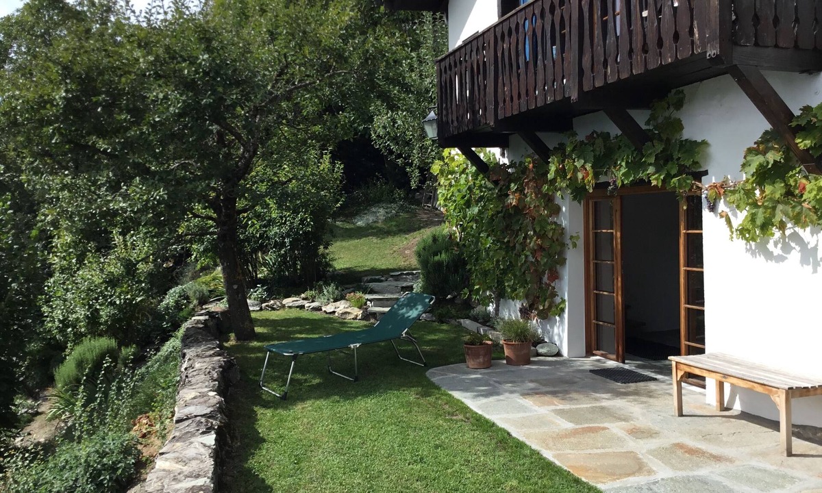 Chandolin-près-Savièse Ski Chalet | Stylish and quietly located vacation house with a spectacular view
