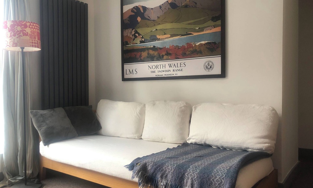 Bont Newydd Apartment | Stylish annexe in Caernarfon