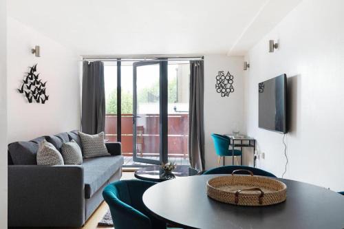 North Kensington Apartment | Stylish apartment with underground parking