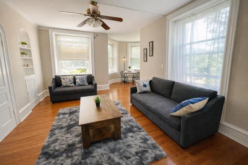 Elkins Park Apartment | Stylish & Charming 2BR Monthly Discount