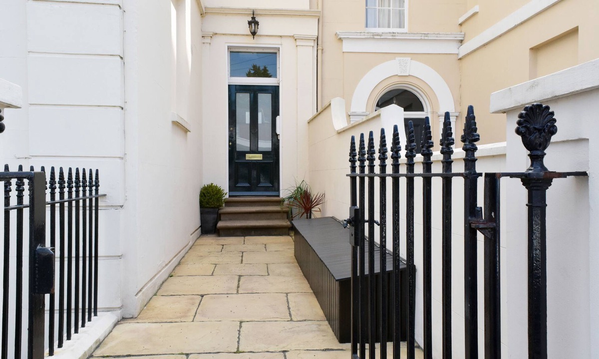 Leamington Spa Apartment | Stylish, comfortable apartment in Leamington Spa