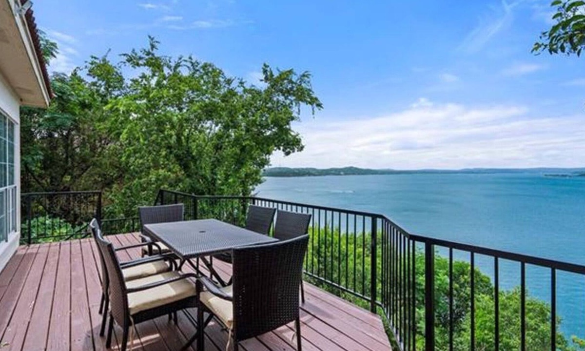 Marshall Ford House | Stylish Comfy Heaven on Lake Travis~ Scenic Views!