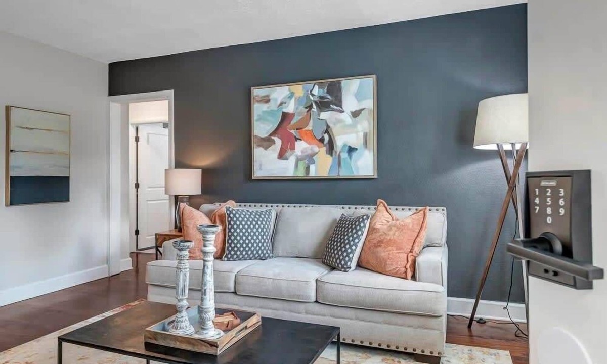 San Marco Condo | Stylish Condo - 2 block from San Marco