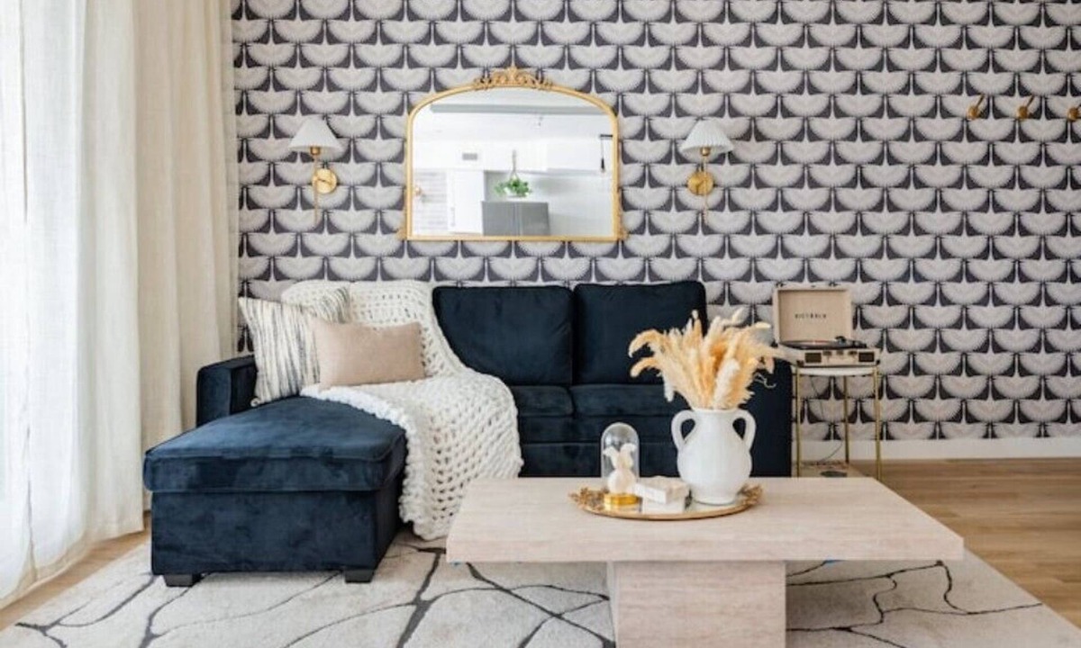 East Riverside - Oltorf Apartment | Stylish Condo Minutes from Downtown, SoCo, & Lake!