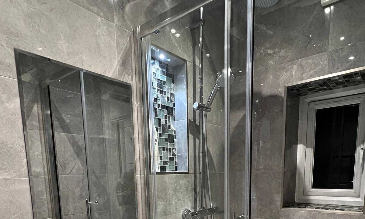 Edgware Apartment | Stylish Cosy Flat in London