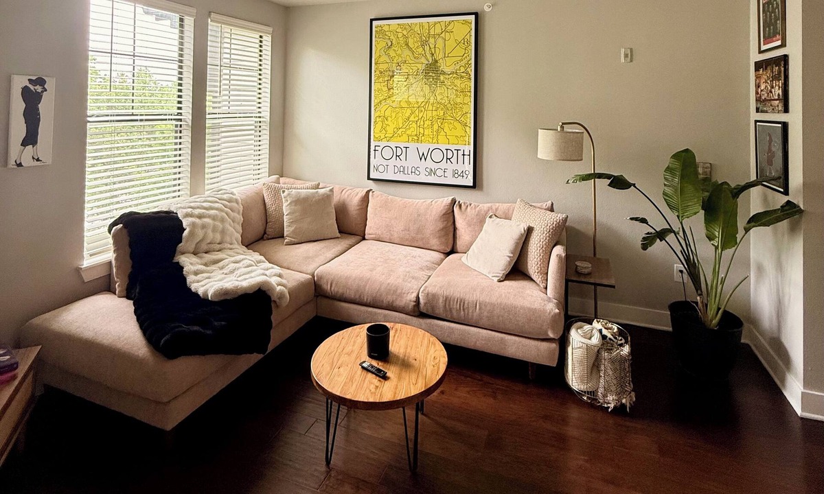 Northeast Dallas Apartment | Stylish Dallas stay—perfect World Cup home base near the action.
