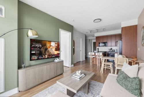 Upper Jarvis Apartment | Stylish Downtown 1BR Condo Balcony & City Views