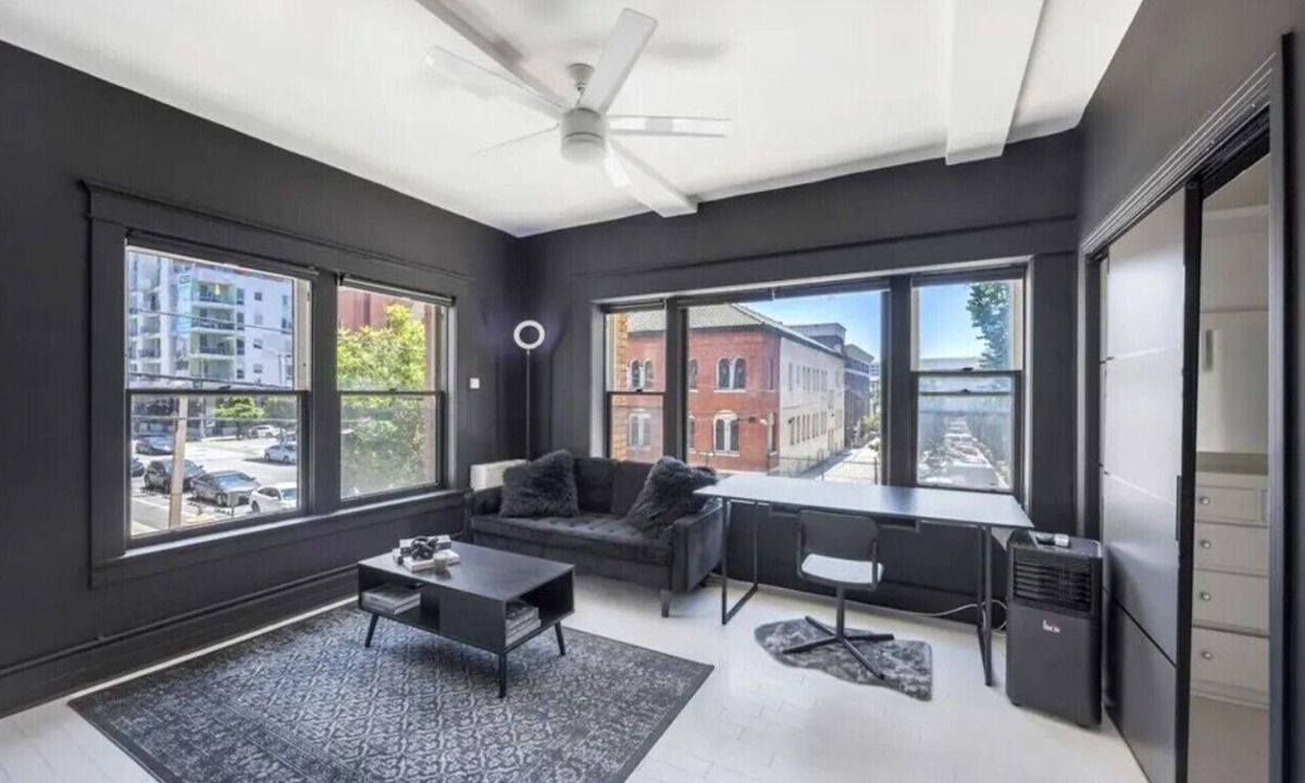 Downtown Long Beach Condo | Stylish Downtown LB Flat – Walk to Everything!