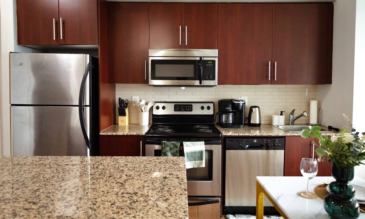 Financial District Condo | Stylish Downtown Toronto Condo