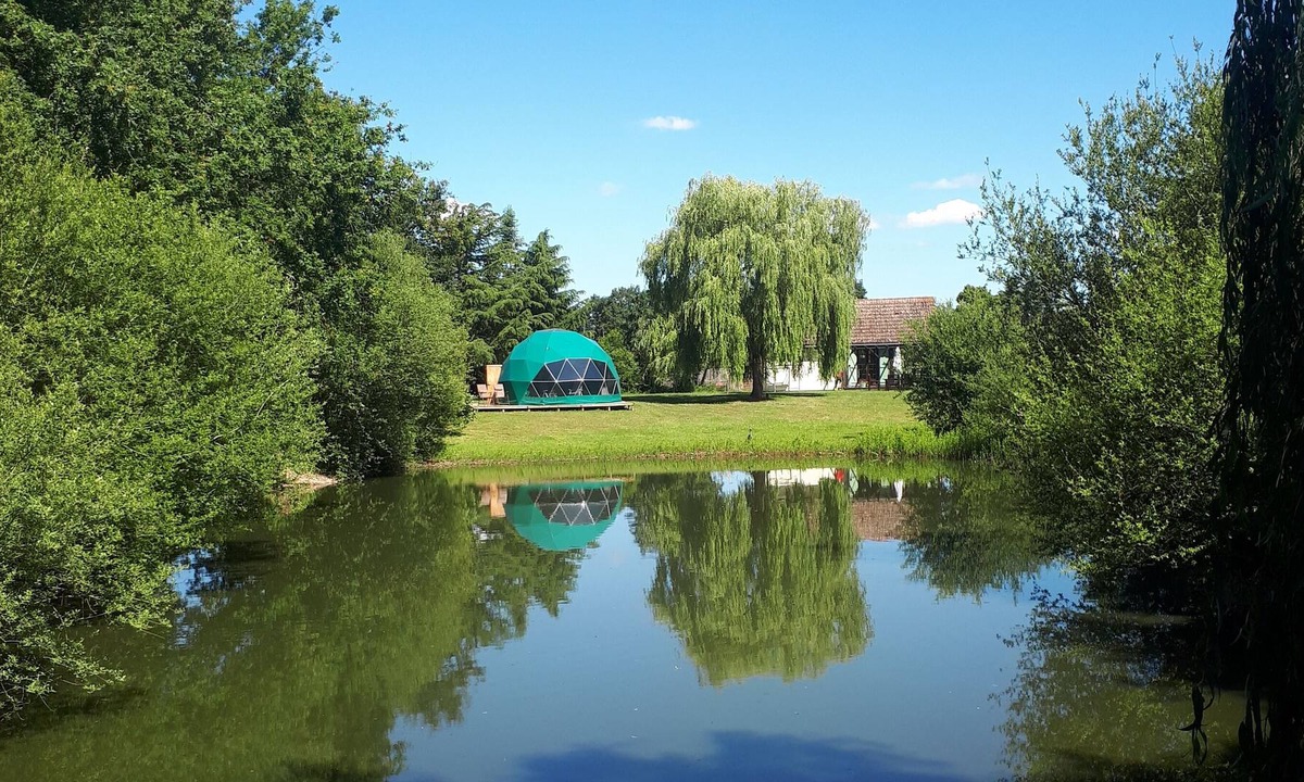 Aubigne-Racan Cabin | Stylish glamping dome