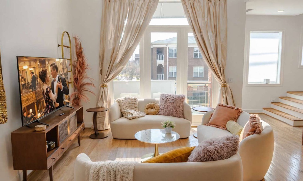 East Market District Apartment | Stylish groovy condo minutes from Churchill Downs