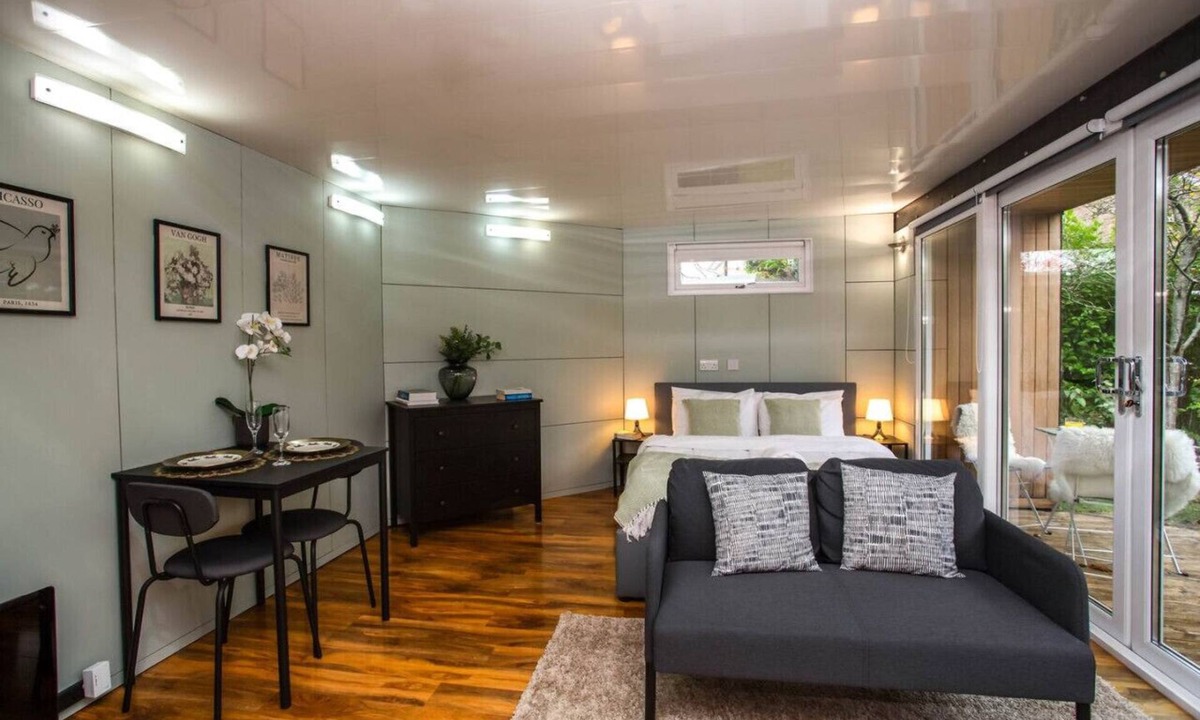 Harrogate Apartment | Stylish Harrogate Studio with Huge Private Garden