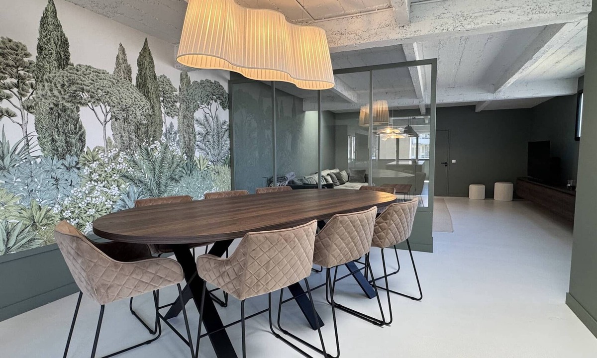 Flore Villa | Stylish Home Base for Your Adventure