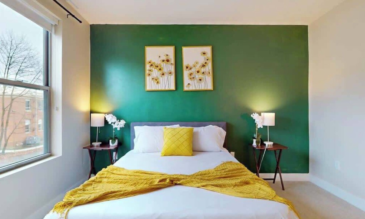 Downtown Apartment | Stylish Home with Free Parking