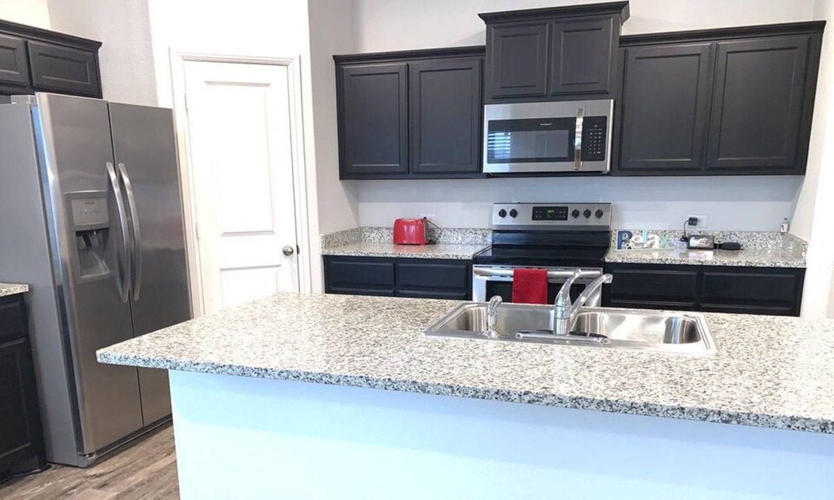 Crowley House | Stylish house in FW Perfect for long stay W/Garage