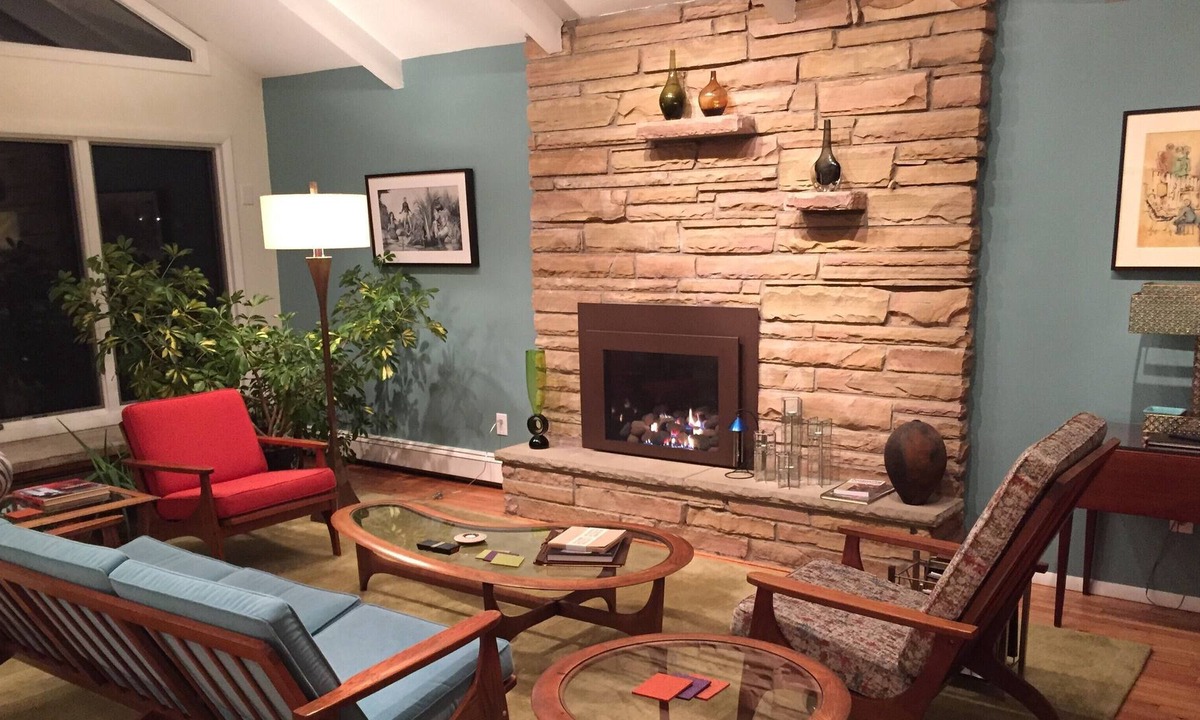 Sparta Township House | Stylish House on a Lake