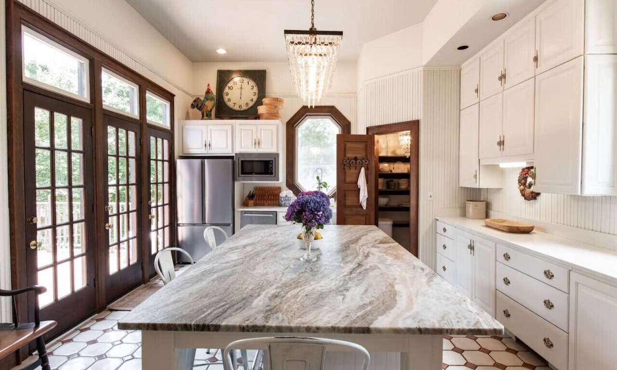 Newnan House | Stylish In-Town Stay Near Atlanta, Trilith & FIFA