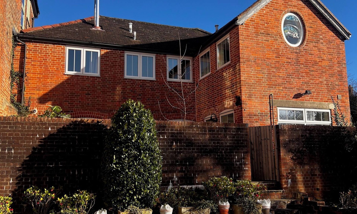 Devizes House | Stylish Mews House in Central Devizes, with parking