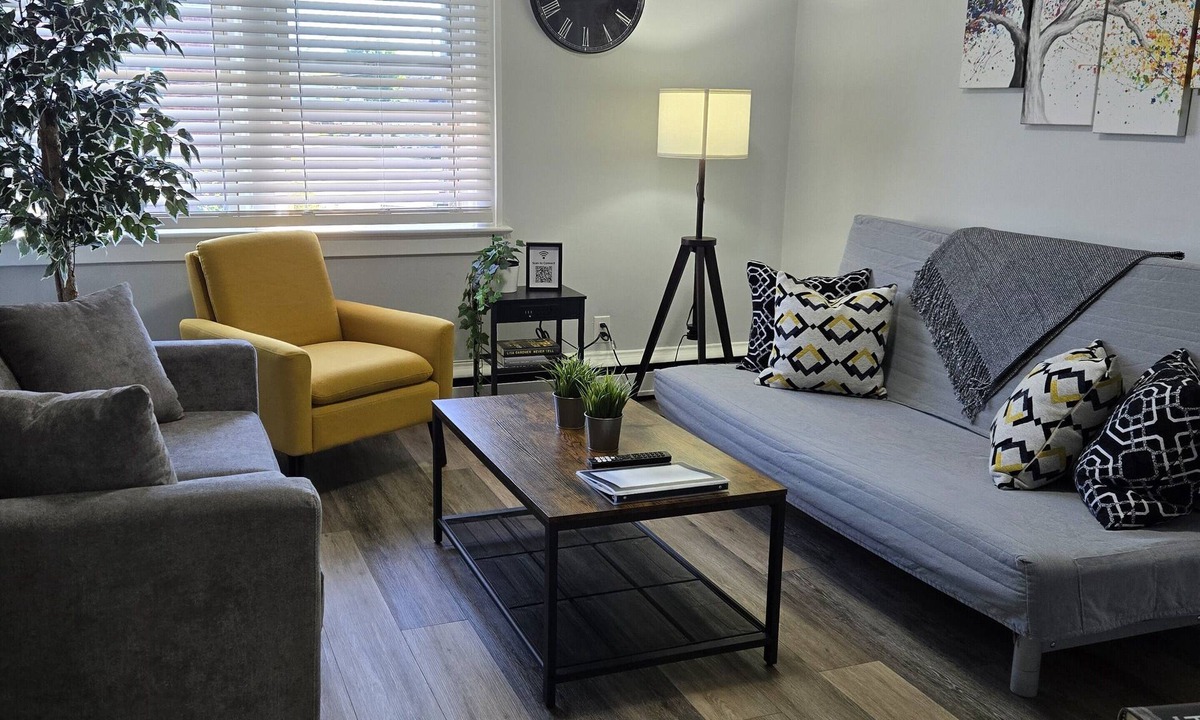 Sault Ste. Marie Apartment | Stylish Modern Gem in Downtown